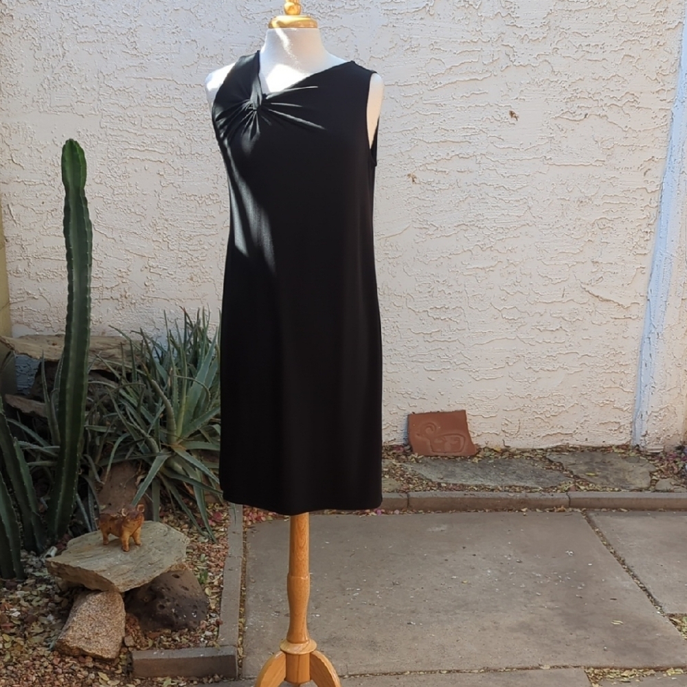 Chico's Black Sleeveless Twist-Neck Midi Dress